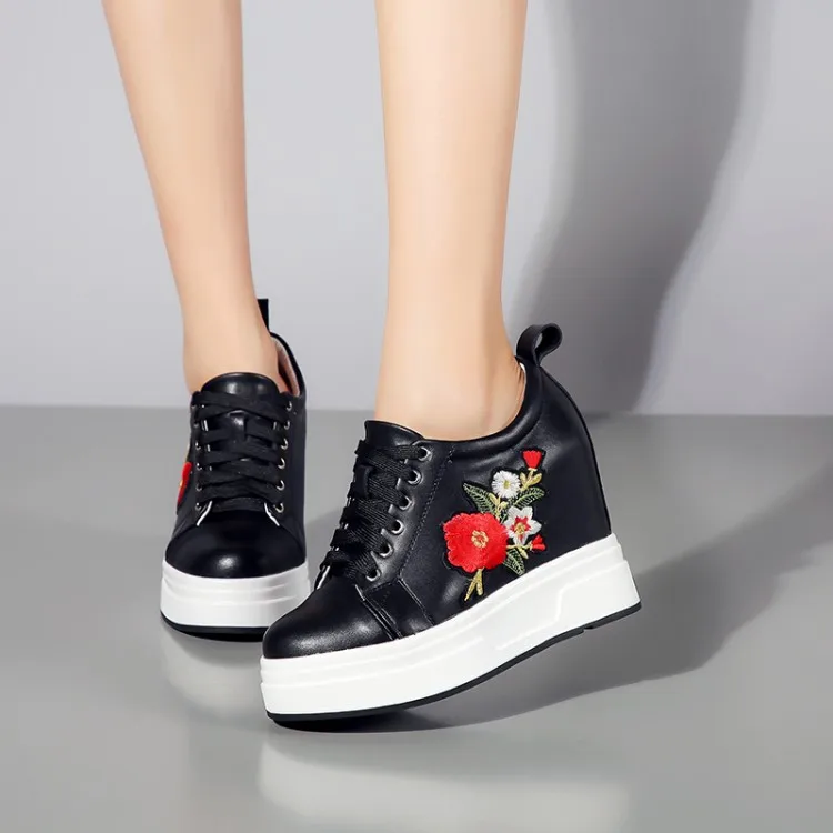 Кроссовки женские из натуральной кожи на танкетке повседневная обувь высоком