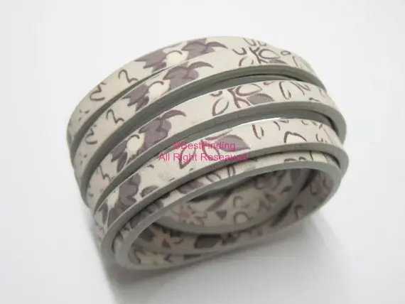 

5x2mm Light gray flower leather cord 5mm Flat leather cord