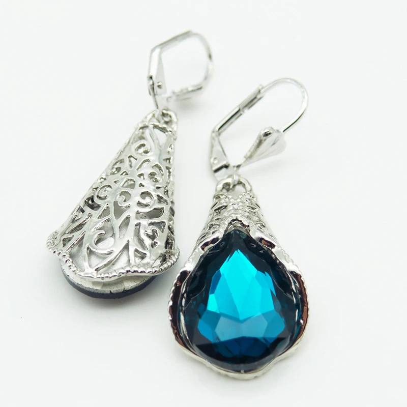 

Retro Big Blue Water Drop Earrings For Women Vintage Jewelry Hollow Out Long Dangle Earring Bijoux L5C157