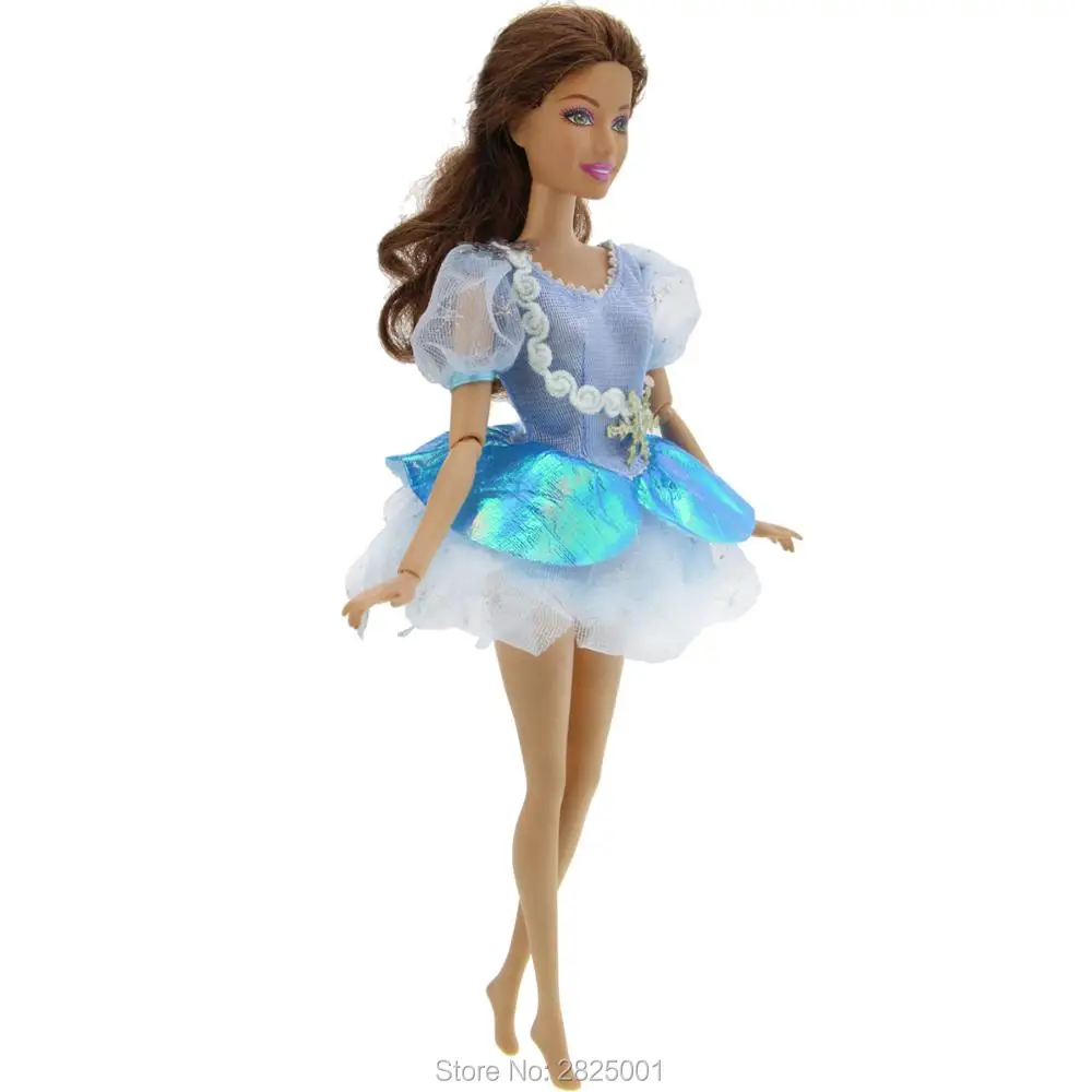 Мини платье ручной работы со снежинками и рукавами пузырьками кружевное