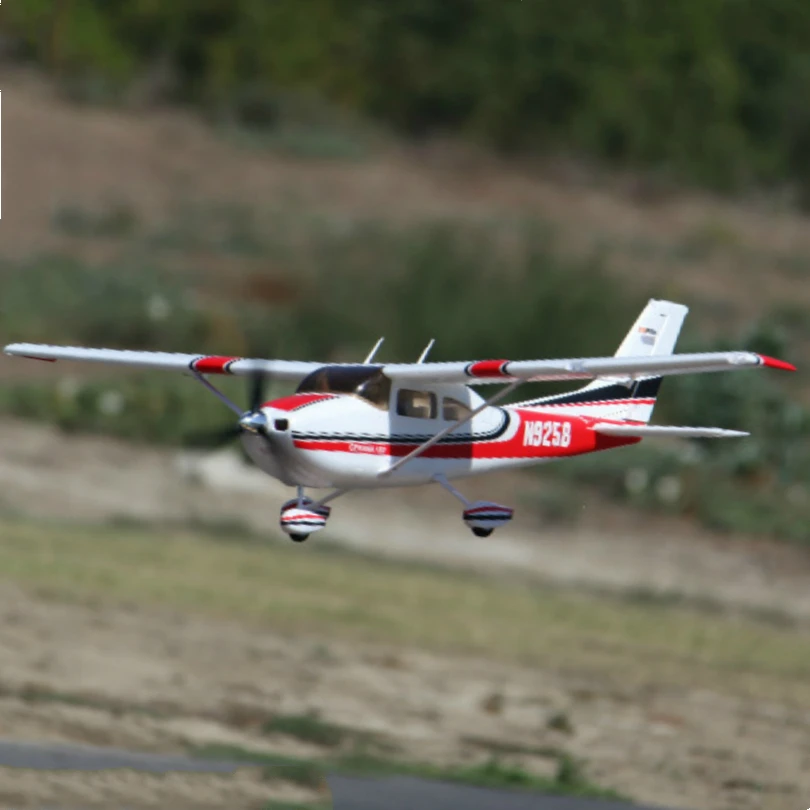Модель FMS 1400 мм/1 4 м Sky Trainer Cessna 182 AT Red 5CH со светодиодными накидками масштаб PNP