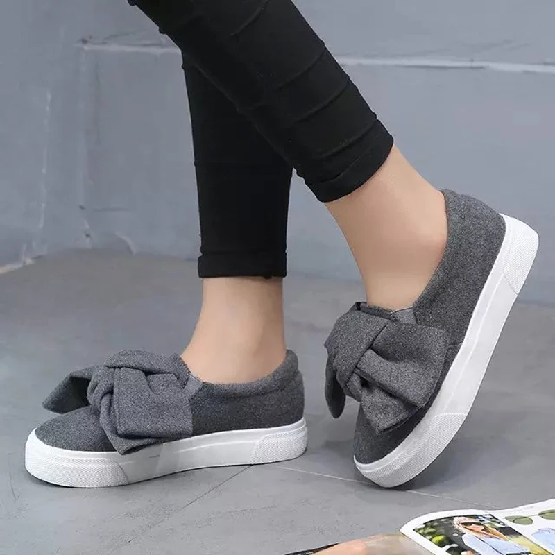 2019 новые весенние Мокасины Женская модная обувь на плоской подошве толстой