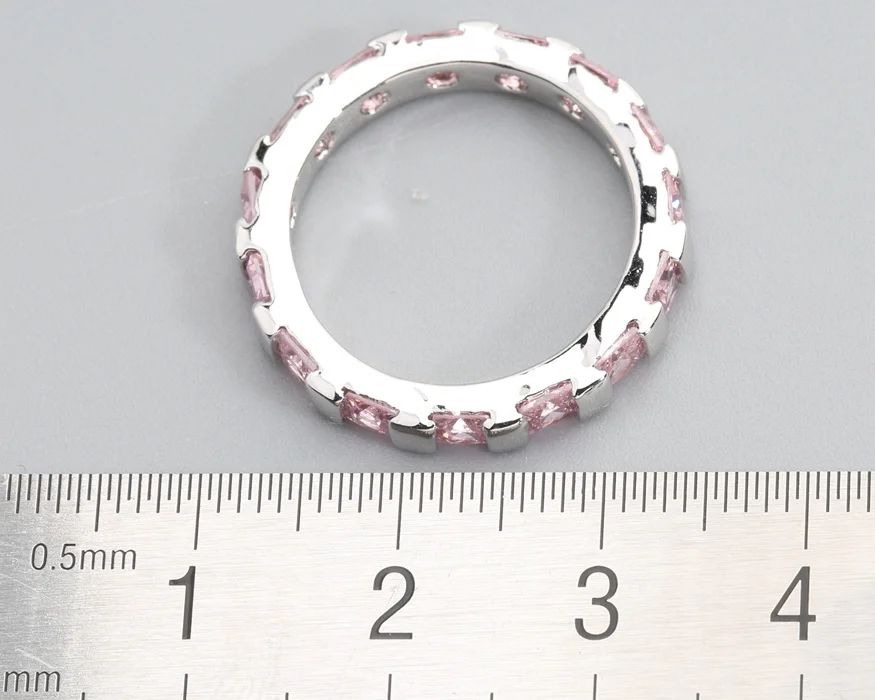 Кольцо из розового кунцита 3*3 мм с полудрагоценным камнем серебряное крутое для