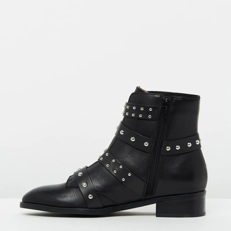Черные женские ботинки с заклепками в стиле панк весенние на молнии закругленным