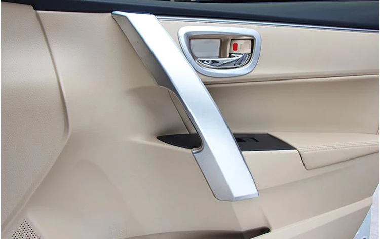 Для Toyota Corolla- ABS углеродное волокно внутренняя боковая дверная ручка Крышка отделка Украшение Наклейка автомобильный Стайлинг C1069