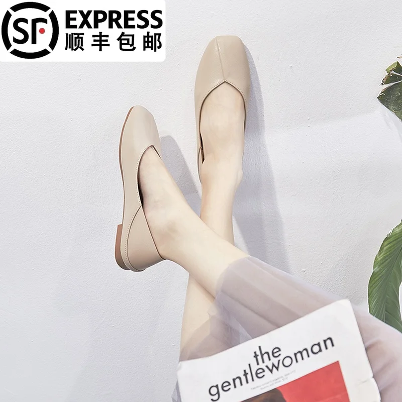 Женские тонкие туфли Новинка весны 2019 на плоской подошве в Корейском стиле