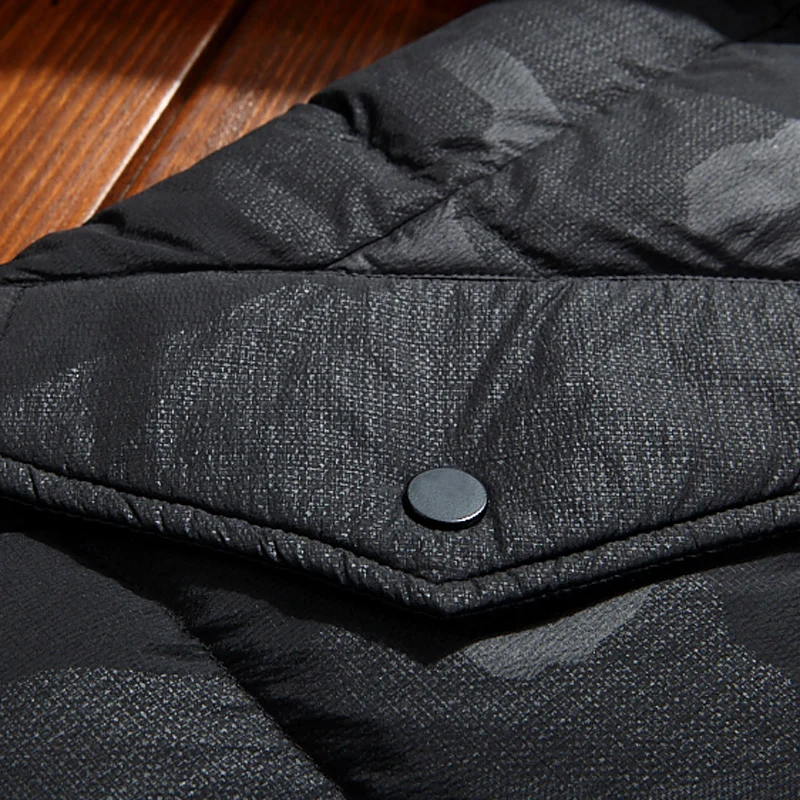 Мужская камуфляжная куртка на белом утином пуху длинная с защитой от ветра до 30