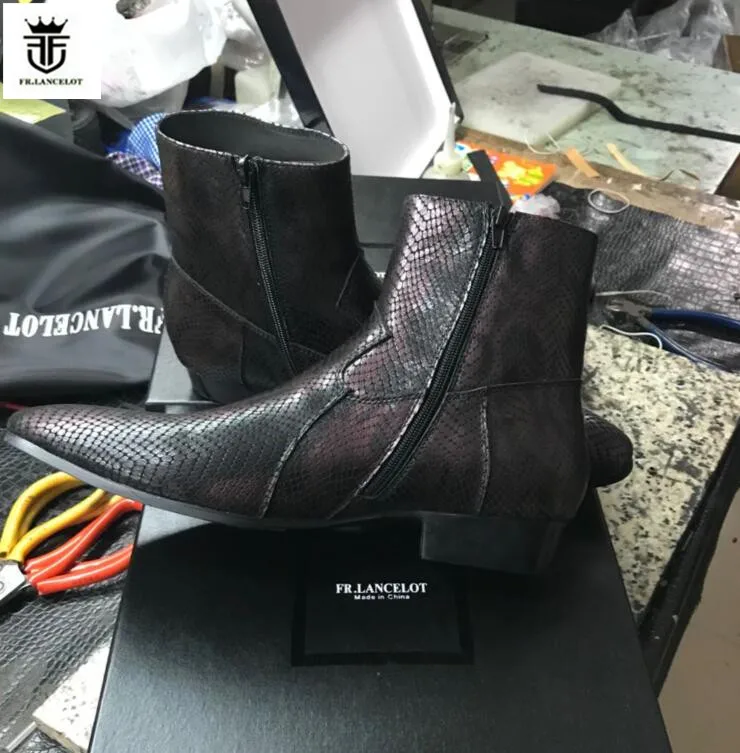 

FR.LANCELOT 2020 new Ankle Boots High end snakeskin print leather boot Vintage Style Men Short Boots zip up mix color men boots