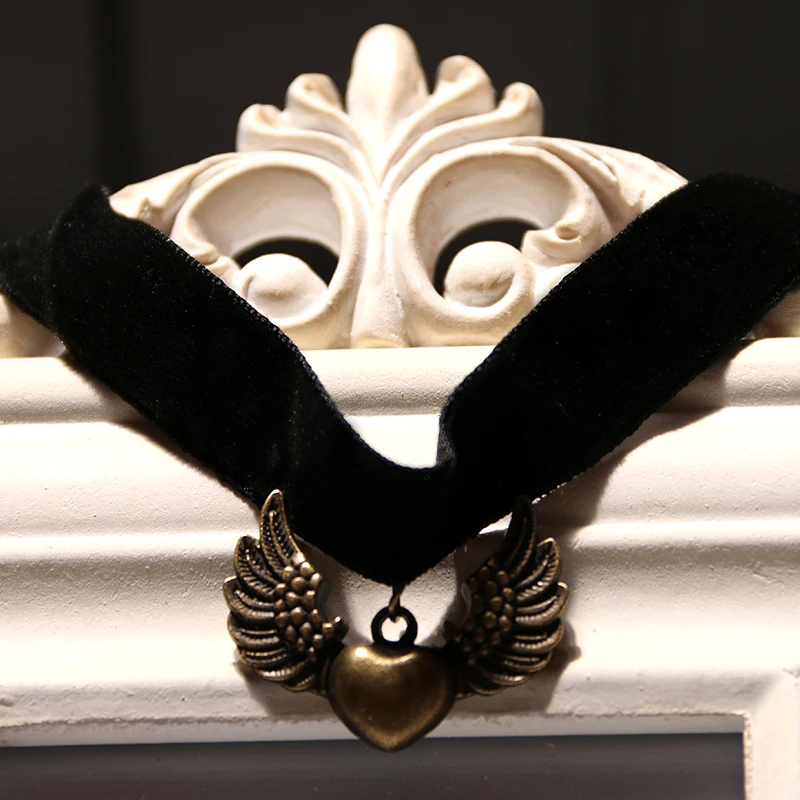 Женский широкий чёрный Бархатный чокер ожерелье ошейник|velvet chocker|heart pendant necklaceneck