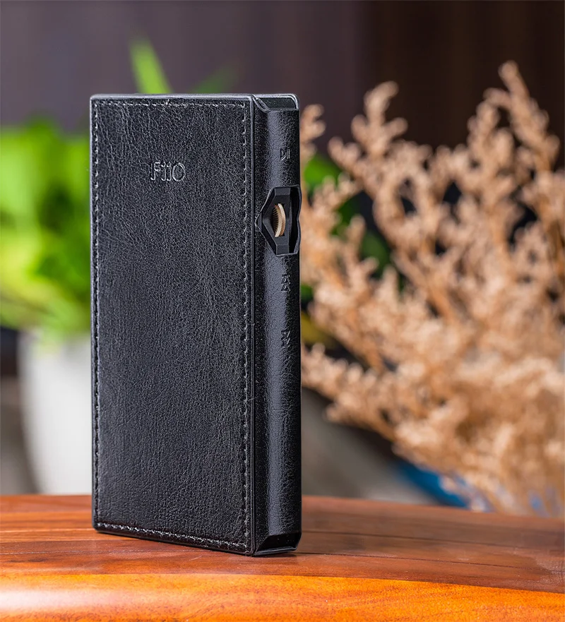 Кожаный чехол FiiO SK-M11 для музыкального плеера M11