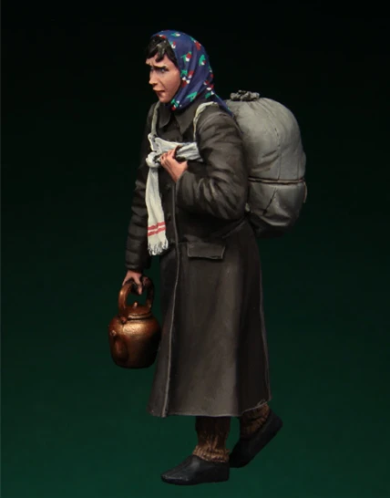 1/35 _ комплект 088 российские беженцы 1941-45 женщина одна фигурка несобранный Топ |