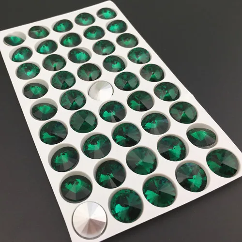 green zircon Стеклянные кристаллы 6 мм 8 мм 10 мм 12 мм 14 мм 16 мм 18 мм необычные цвета микс круглые Rivoli Форма Клей На Стразы бусины рукоделие diy отделка - Цвет: green zircon