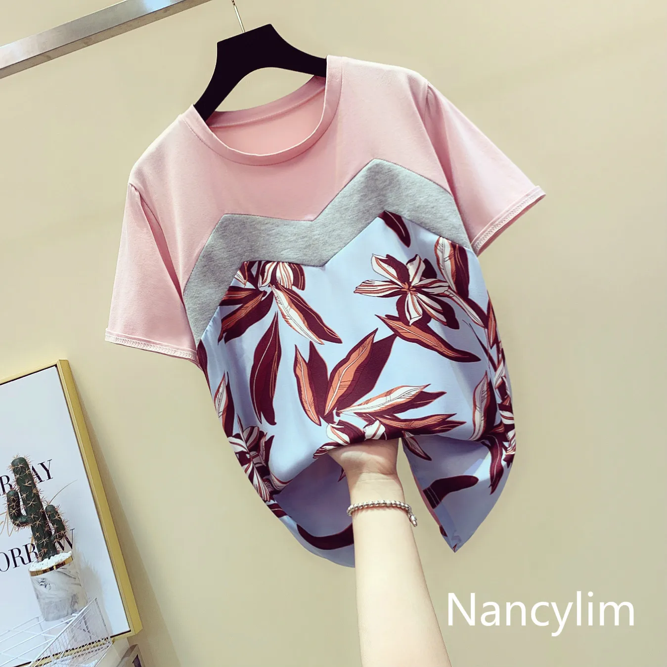 Летняя женская рубашка с цветочным принтом Асимметричная футболка коротким