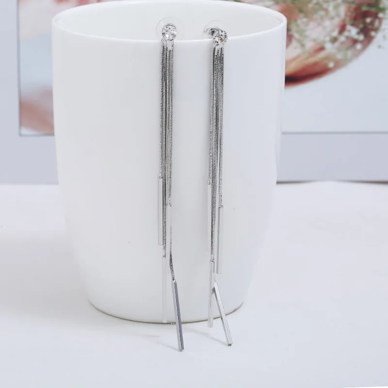 DoreenBeads медные и кубические циркониевые серьги-гвоздики с кисточками золотого