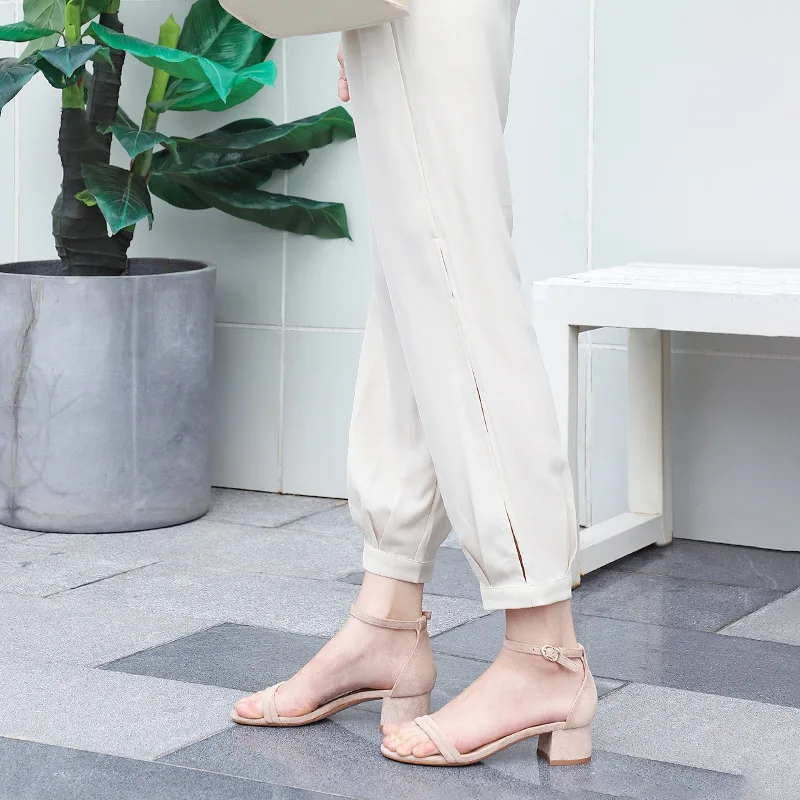 Босоножки женские замшевые на платформе 4 см квадратный каблук сандалии из флока