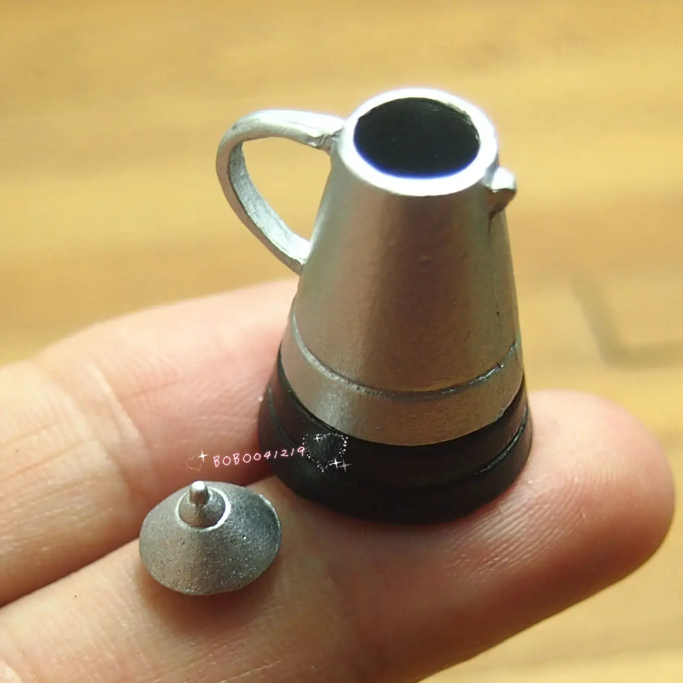 Кукольный домик миниатюрная 1:12 Игрушка кухонный металлический конус форма