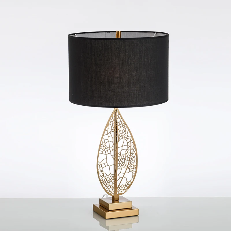 Столиковые лампы FUMAT Gold Metal Stand для спальни, гостиной, отеля, кабинета, современный дизайн с тканевым абажуром в виде листьев, внутренний светильник.