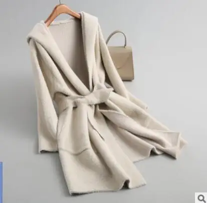 Apricot Зимнее пальто с капюшоном длинный дизайн Двойные Карманы Теплый вязаный кардиган с поясом женский свитер бриллиант бархатная верхняя одежда пальто - Цвет: Apricot