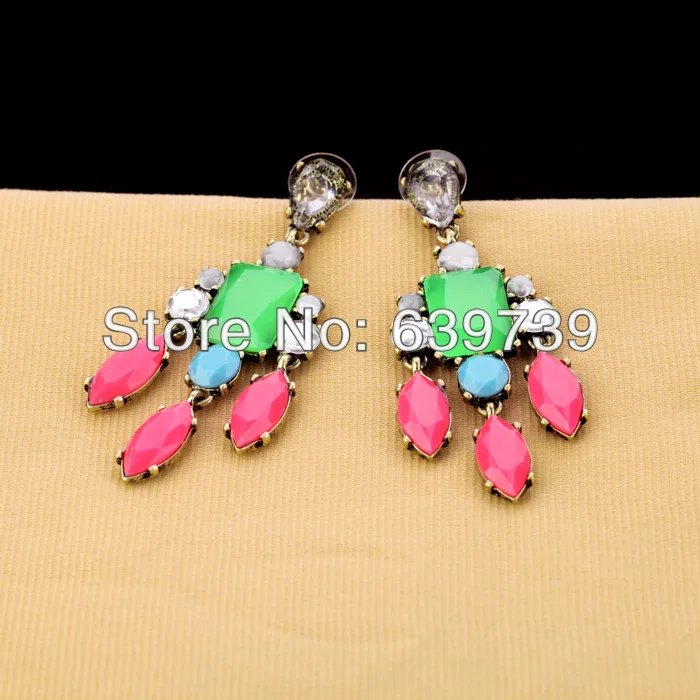 Оптовая цена яркие стильные блестящие серьги из зеленого эпоксидного камня |