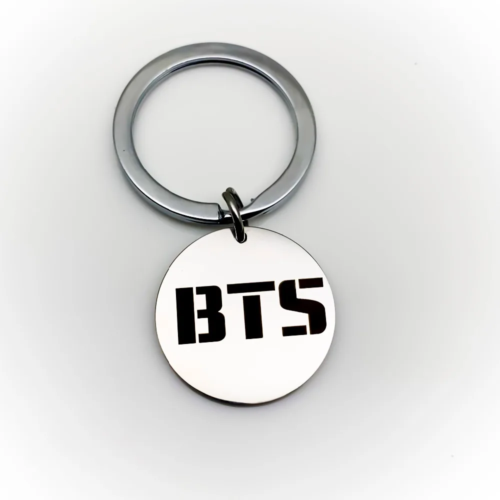 Серебряный металлический круглый брелок BTS вырезание букв из нержавеющей стали кулон брелок круглый Сплит Брелок llaveros para mujer hombre