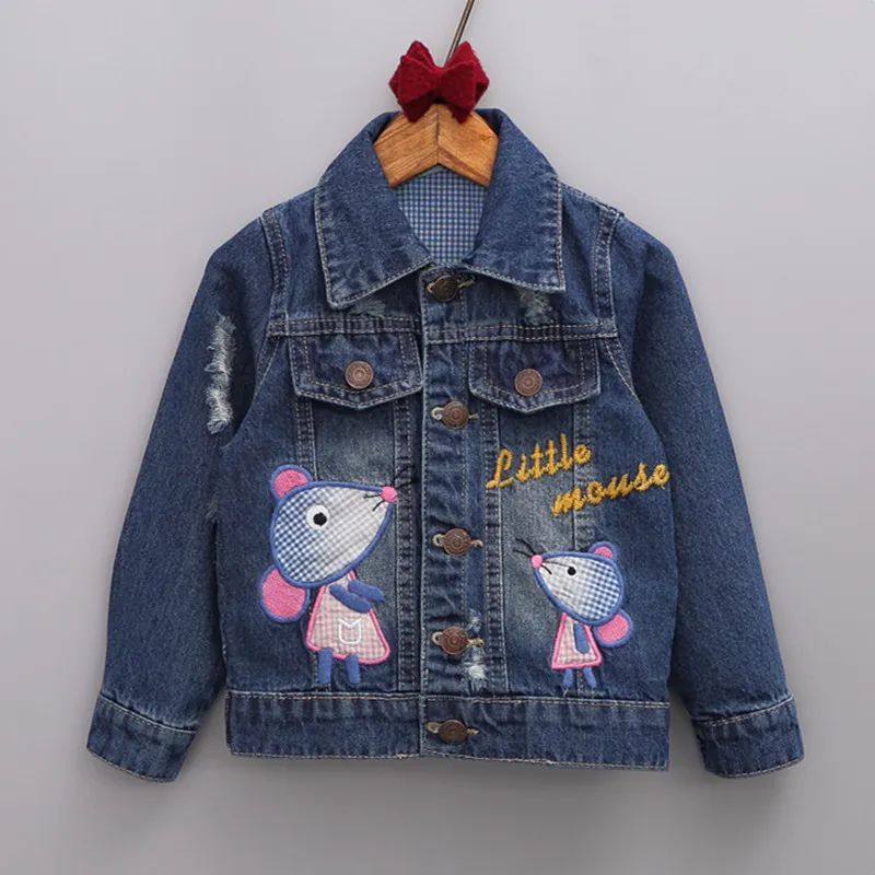 

Новинка 2019, модные детские пальто для девочек, весенние повседневные джинсовые куртки для девочек с вышивкой и мультяшными буквами, детской модели!