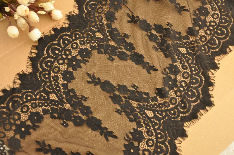 3 ярдов кружевной отделки Шантильи в черной ткани с ресницами для свадебных