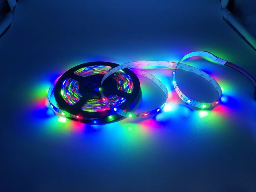 Светодиодная лента 2835 SMD RGB с USB зарядным устройством 5 в постоянного тока