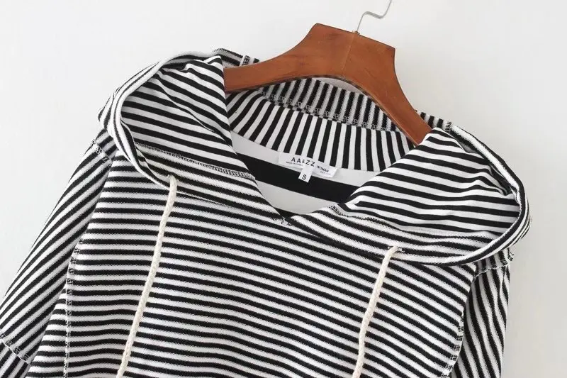 Женский свитер VOGUEIN в полоску с бантом капюшоном и карманами длинным рукавом