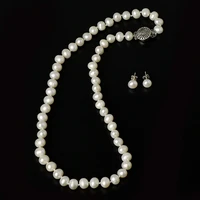8 9 mm the pearl suit have delicate and smooth freshwater pearl necklace and the fashionable pearl earrings