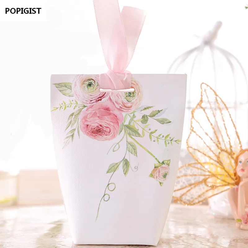 Upscale Creative wedding gift box candy Chocolate Box + ribbon three designs 50pcs | Дом и сад