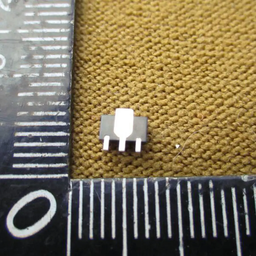 SMD транзистор SOT-89 D882 аудио усилитель переключения 30V3A30W NPN 50 ШТ./ЛОТ A024 |