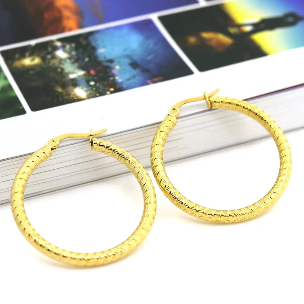 Fashion Jewelry Size 30mm Gold Colour High Quality Fancy Round Circle Hoops Trendy Stainless Steel Hoop Earrings for Women | Украшения и