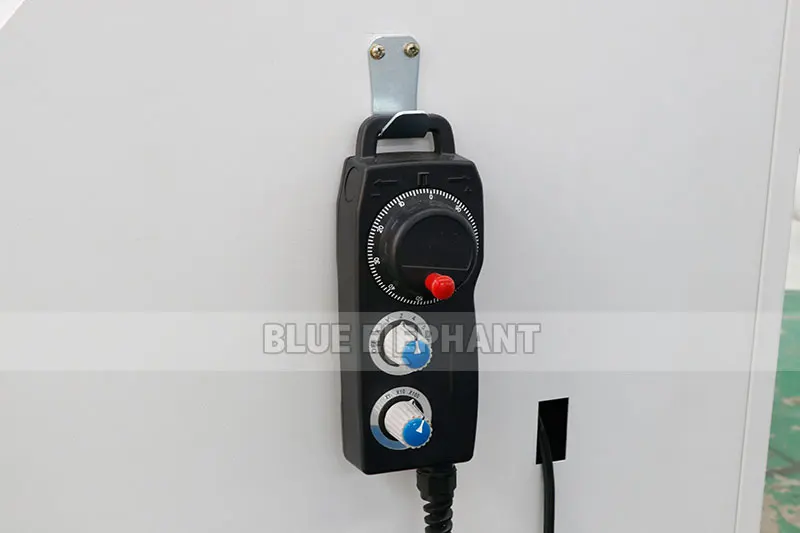 Фрезерный станок с ЧПУ Blue Elephant 1325 несколькими головками гравировальная машина