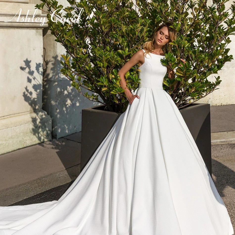 Ashley Carol Graceful Scoop Satin Sexy Backless Wedding Dress Vintage Court Train Simple Wedding Gowns Vestido De Novia
