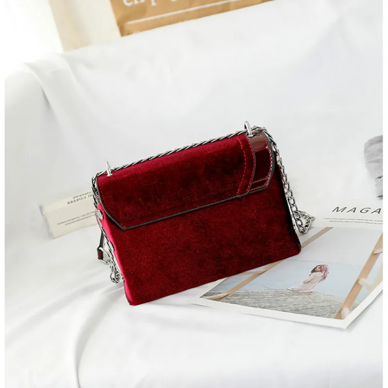 Модная новая дизайнерская маленькая сумка мессенджер Женская 2019 бархатная на