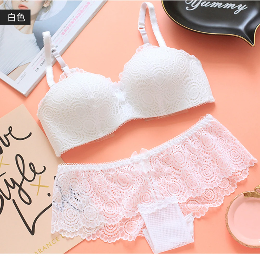Комплект женского нижнего белья с чашками пуш ап пикантный модный тонкий