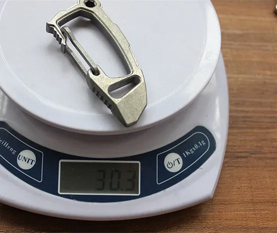 

Titanium Alloy EDC Defense Keychain Fast Buckle Crowbar Opener Multi Tool