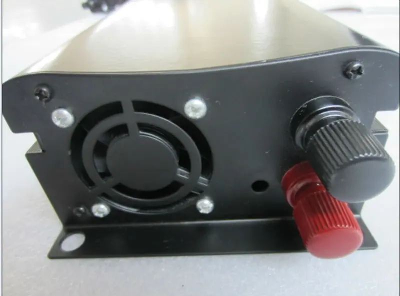 Автономный солнечный инвертор постоянного тока 24 В переменного 220 600 Вт с