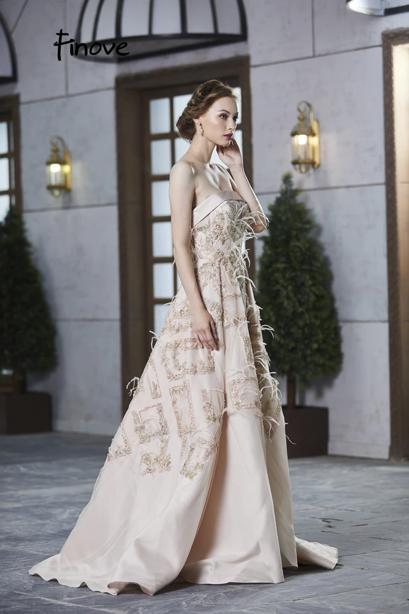Finove, сексуальное вечернее платье без бретелек, длинное, Vestido de Festa,, атласное, ТРАПЕЦИЕВИДНОЕ, вышивка перьями, с бисером, женское платье