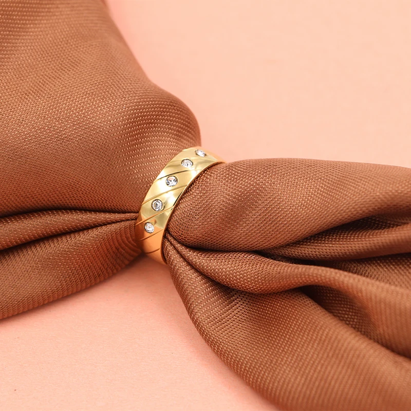 Золото-Цвет Нержавеющая сталь Роскошные CZ камень Нитки Кольца для Для женщин