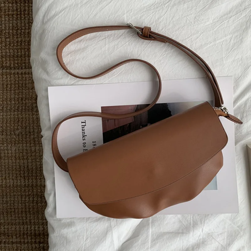 Brown Shoulder Bag Мода твердые женские сумки PU женские сумки на ремне, повседневная тенденция талии сумки женские новые Crossbody сумки - Цвет: Brown Shoulder Bag