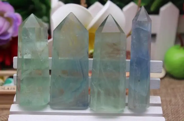 

195g 4pcs rams of natural quartz crystal light blue fluorite point to heal
