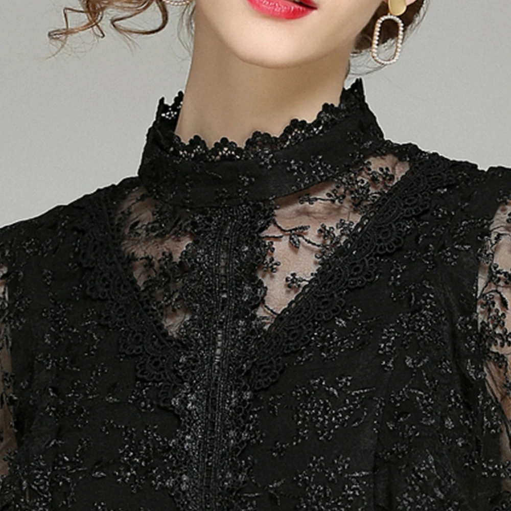 Облегающее женское черное платье Вечерние кружевное с заплатками и