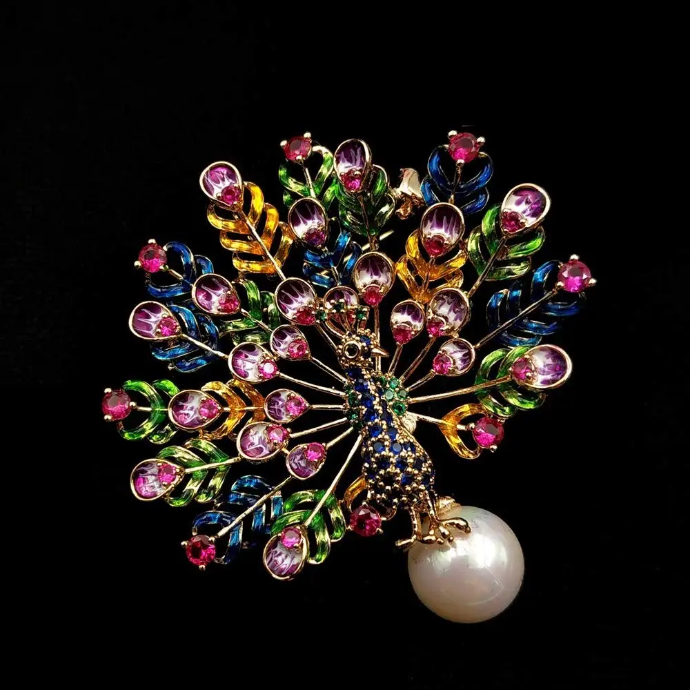 Дивная винтажная разноцветная перьями павлина брошь золотой тон перламутр деко