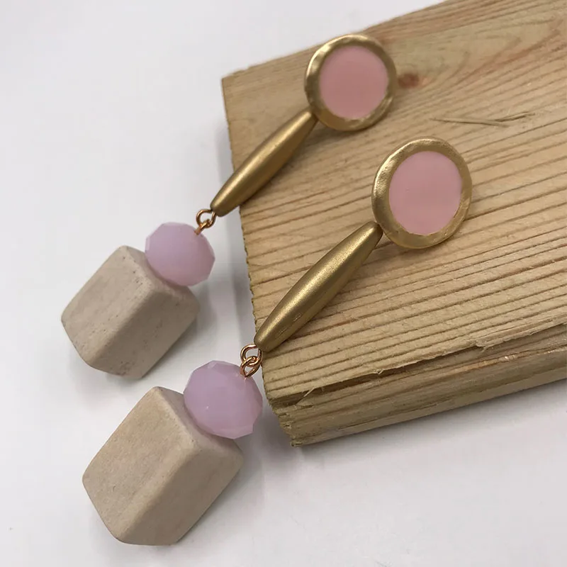 

Kara&Kale Boho Fashion Jewelry Gothic Natural Wooden and Pink Glass Beads Drop Earings Vintage Gold Earrings For Women ED002