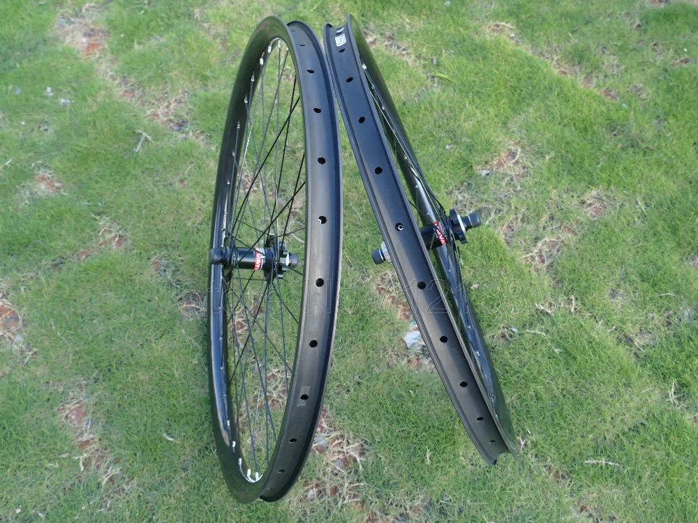 Совершенно новый полностью углеродный 29ER комплект колес для горного велосипеда