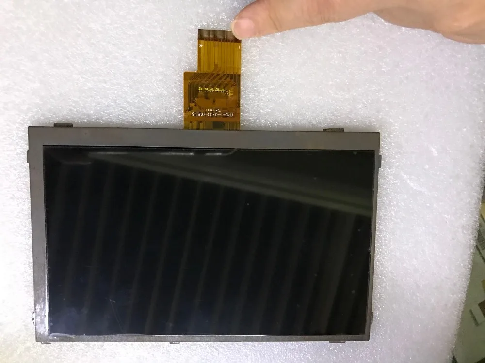 

free shipping Original New 7 inch LCD screen cable number: FPC-T0700-015-5