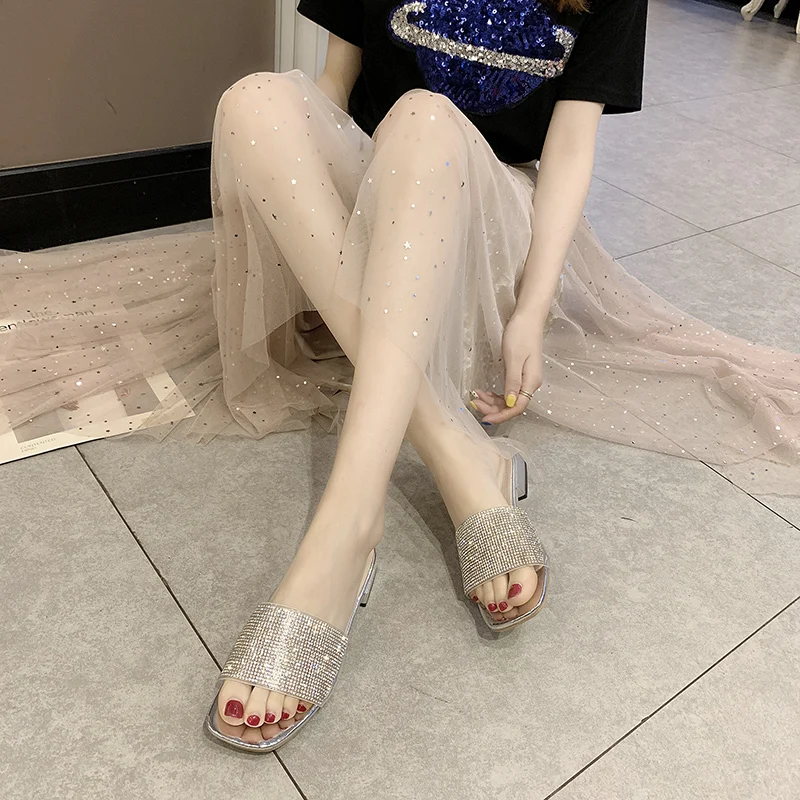 HEE GRAND/Новинка женские шлепанцы на среднем каблуке шикарные тапочки Летние