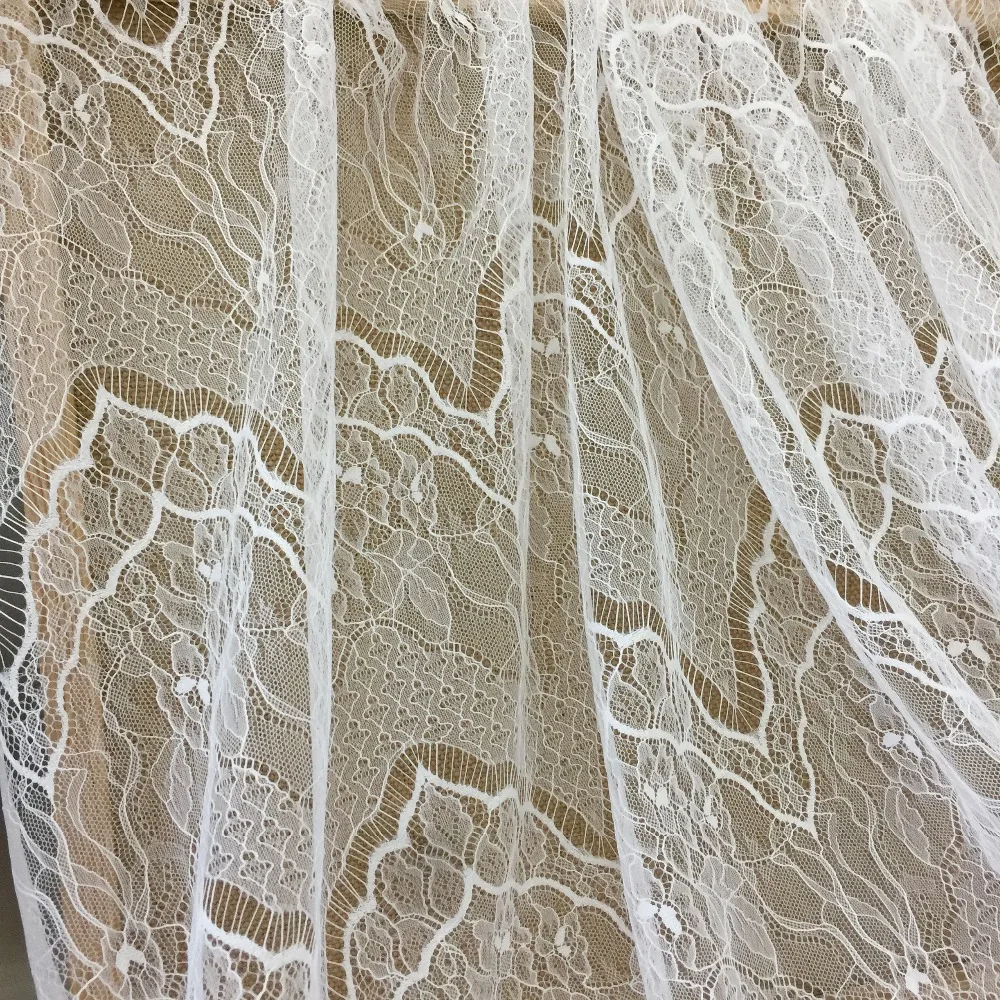 

5 yards/lot Elegant Eyelet Floral Chantilly Lace Fabric for Wedding Gown Prom Dress Bridal Lining Outfits160cm wide