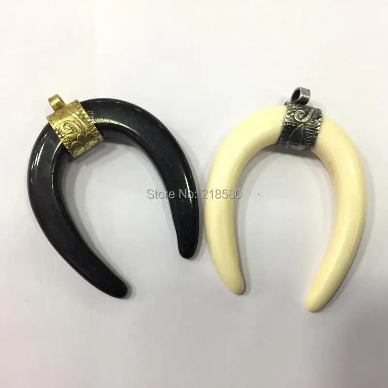 

Tibetan Double Horn Crescent Pendant Brass Cap P16120904